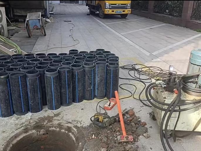 大鹏PE置换管厂家 DN315置换管 非开挖管短管置换